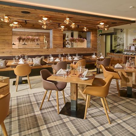 גרינדלוולד Aspen Alpine Lifestyle Hotel מראה חיצוני תמונה